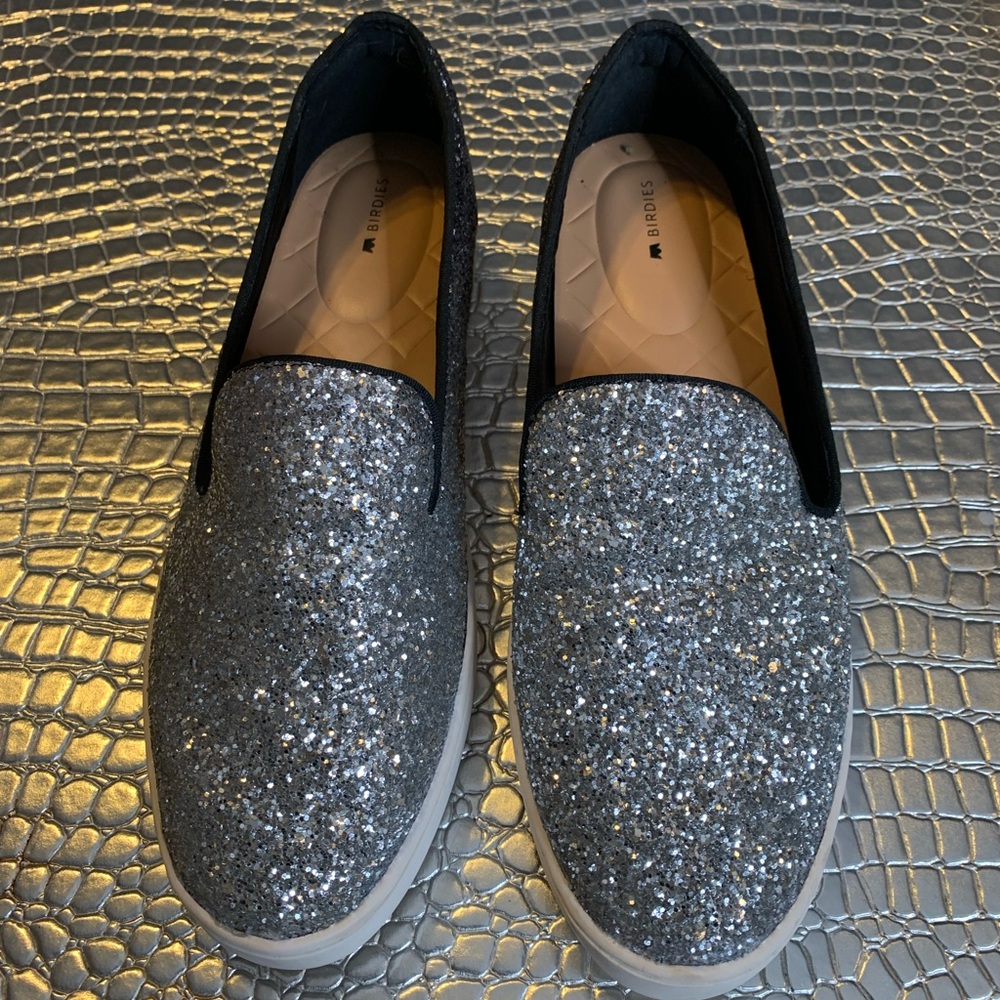 Birdies The Swift in Crushed Chrome - Black and Silver Flats - Picture 6 of 7